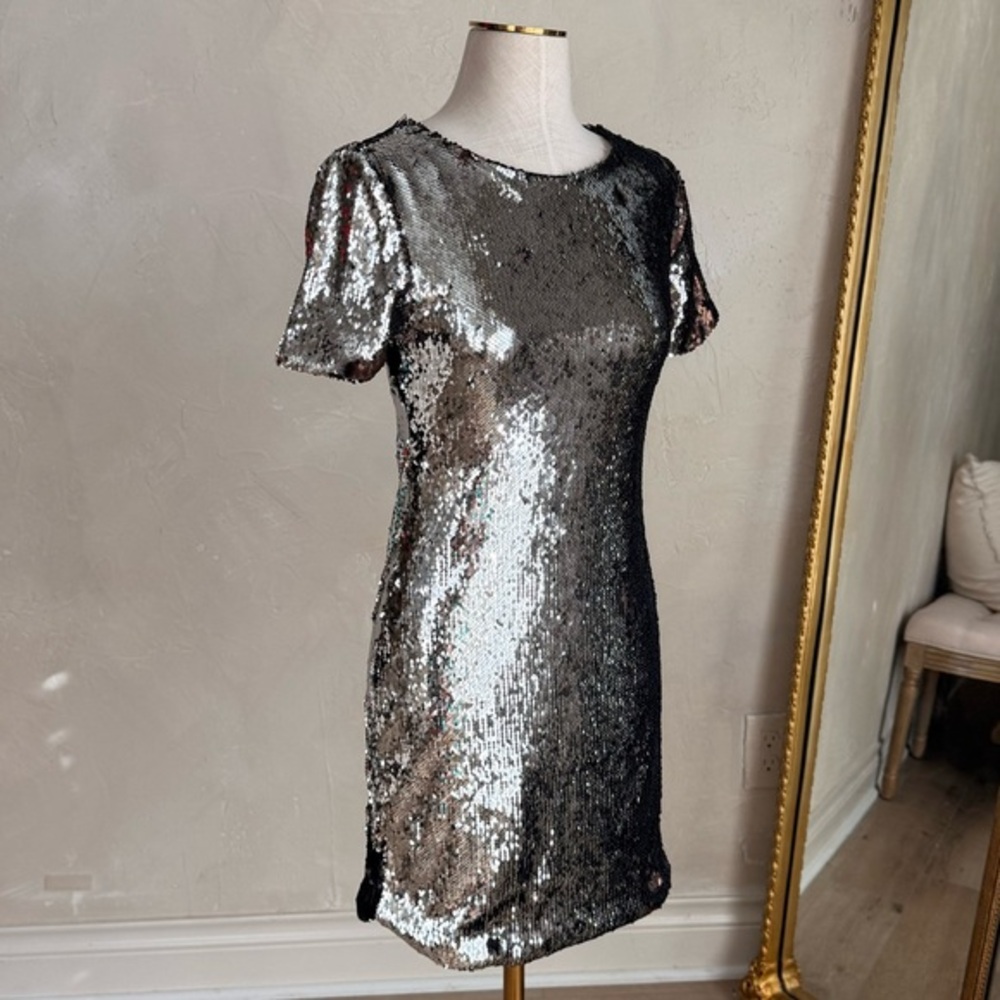 Women’s Topshop Simver Metallic Sequin Bodycon Dress‎ size 4